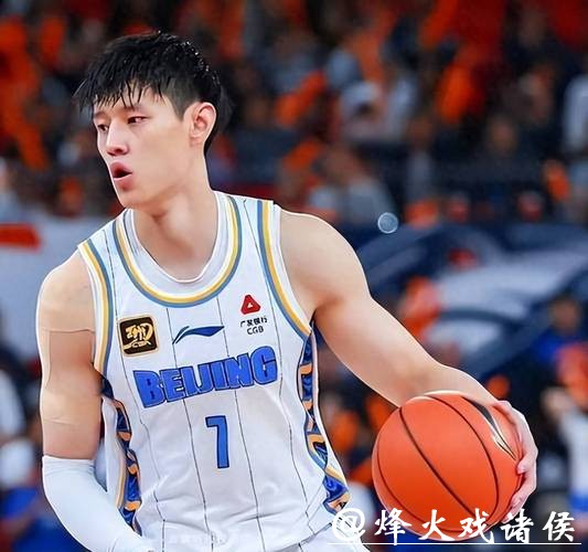 曾凡博决定留国内!首钢豪掷1100万,这待遇谁能承受 曾凡博决定留国内!首钢豪掷1100万,这待遇谁能承受